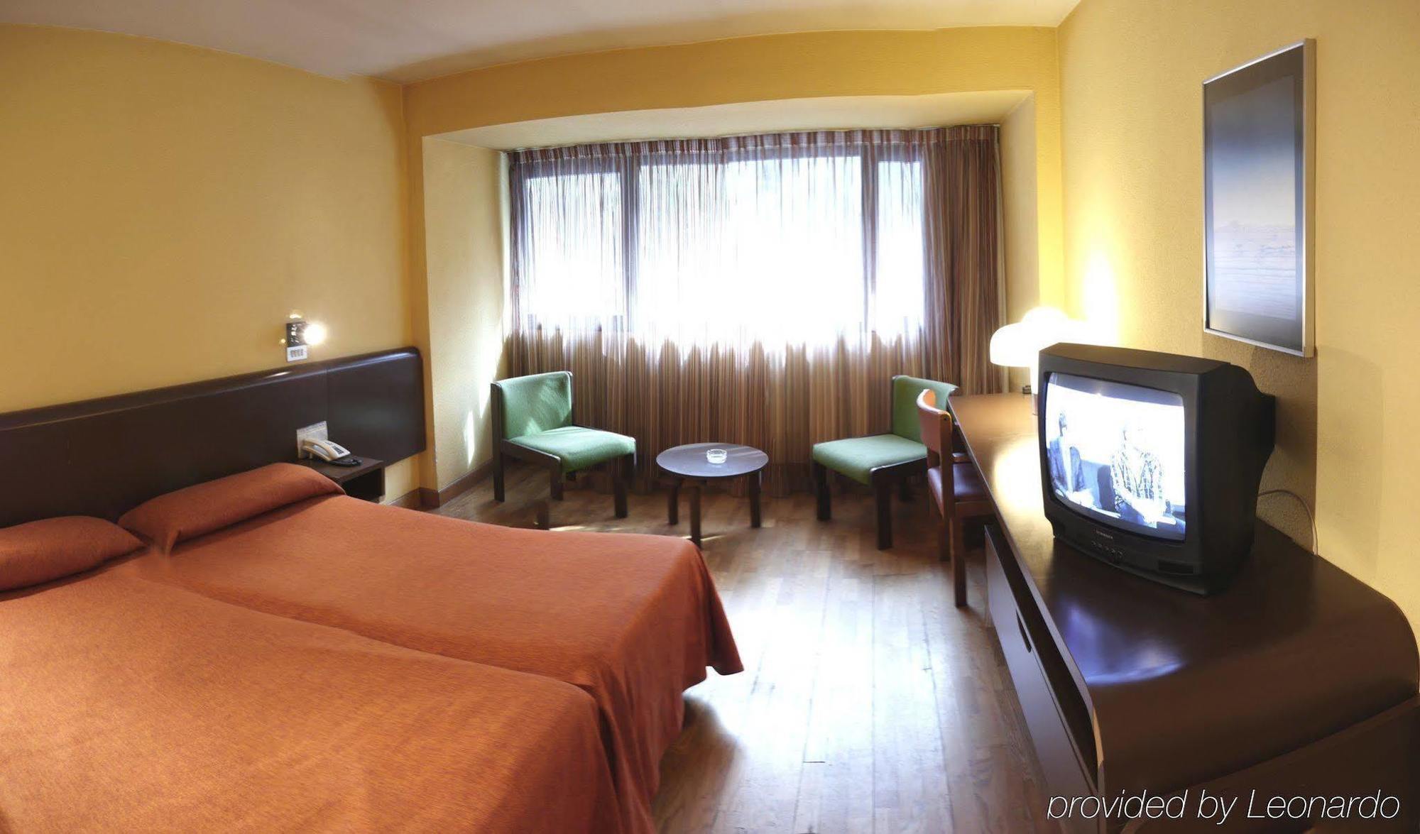 Hotel Sant Eloi Sant Julià de Lòria Zimmer foto